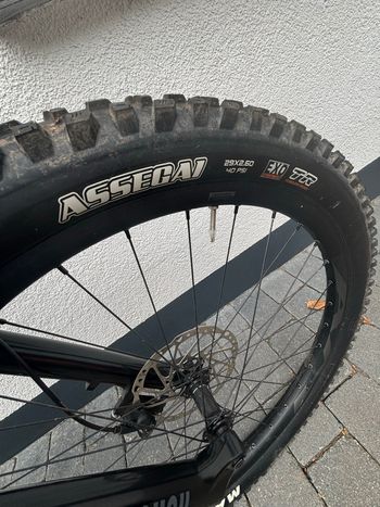 Brugt Giant liv Custom Shimano Deore 2022 Mountainbike — billede 8 af 15