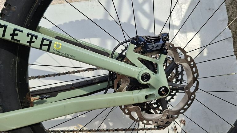 Używany Commencal META AM 29 ESSENTIAL 2021 2021 Mountainbike — zdjęcie 6 z 12