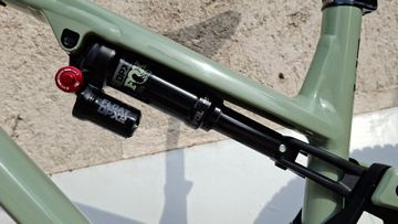 Commencal META AM 29 ESSENTIAL 2021 2021 Mountainbike de segunda mano, Verde — imagen 7 de 12