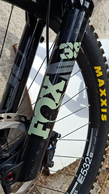 Commencal META AM 29 ESSENTIAL 2021 2021 Mountainbike de segunda mano, Verde — imagen 5 de 12