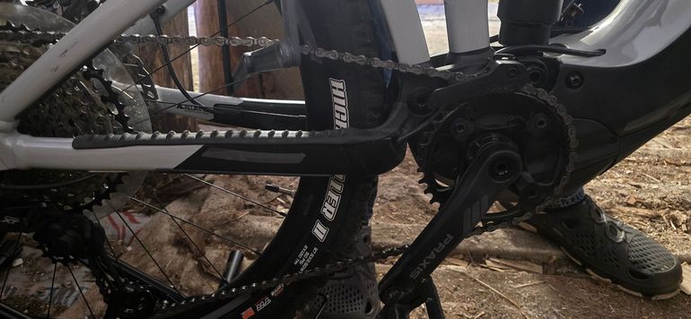 Brugt Giant Reign E+ 1 2023 2023 Mountainbike — billede 8 af 13