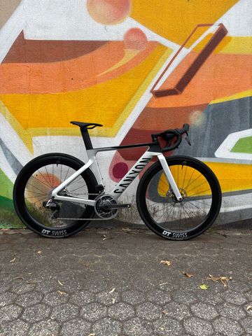 Używany Canyon Aeroad SRAM Red eTap AXS 2024 Road & Gravel