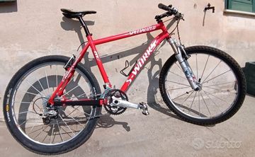 Used Specialized Custom Shimano Deore XT 2005 Mountainbike, Red — image 2 of 5