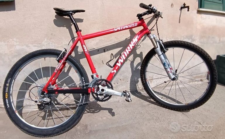 Used Specialized Custom Shimano Deore XT 2005 Mountainbike, Red — image 2 of 5