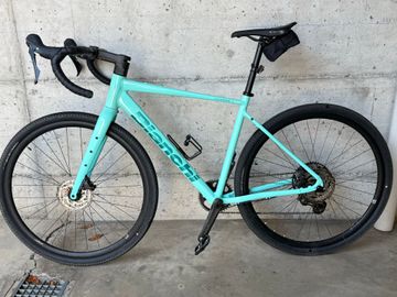 Używany Bianchi Via Nirone 7 GRX600 2026 2026 Road & Gravel