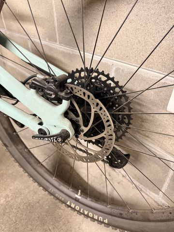 Used Specialized Epic EVO 2023 2023 Mountainbike, Green, 29 — image 2 of 4