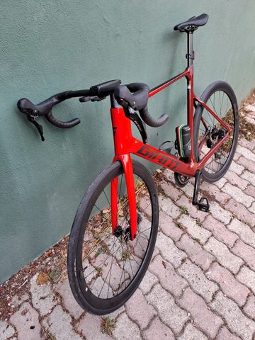 Used Giant Propel Advanced 2 2024 2024 Road & Gravel, Red — image 2 of 6