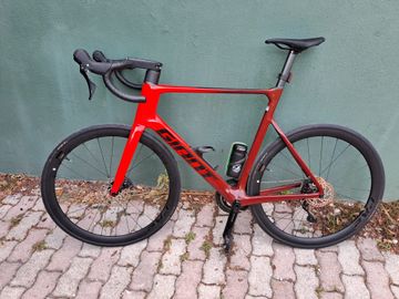 Used Giant Propel Advanced 2 2024 2024 Road & Gravel, Red — image 1 of 6