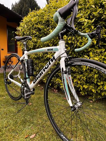 Käytetty Bianchi Via Nirone 7 C2c 2010 Road & Gravel — kuva 4 / 4