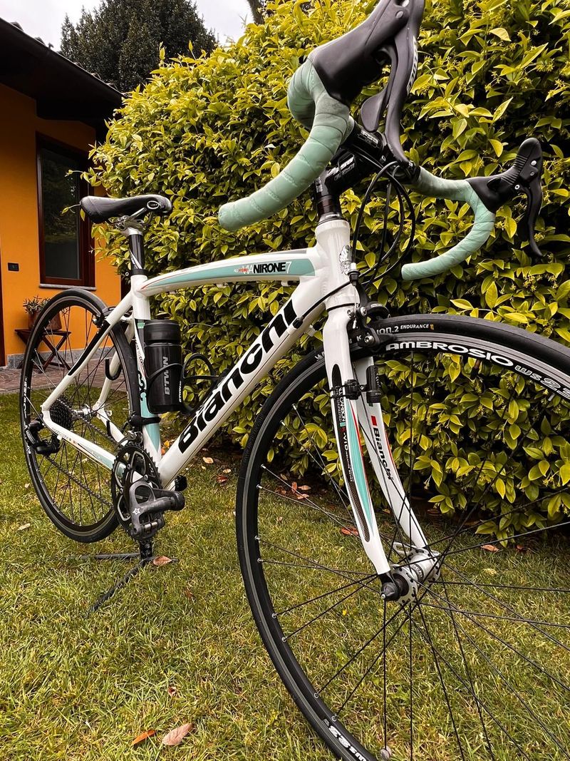 Used Bianchi Via Nirone 7 C2c 2010 Road & Gravel, White — image 4 of 4