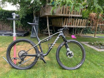 Brugt Canyon Lux CF 7 2022 2022 MTB