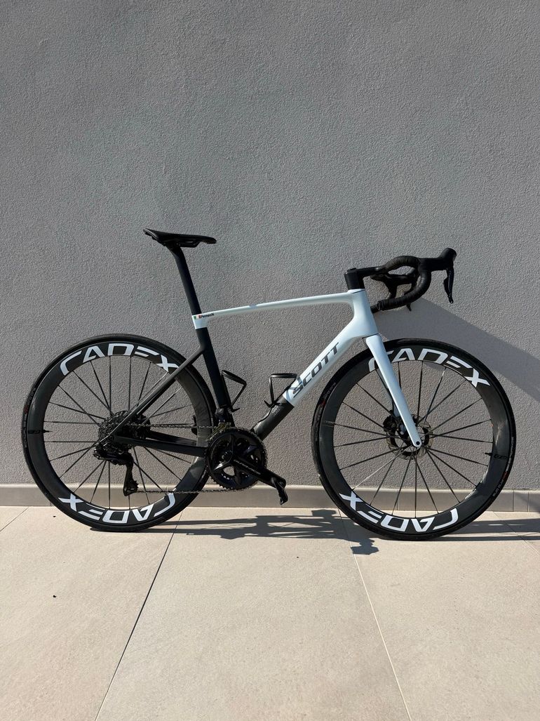 Brugt Scott Addict RC Pro 2026 2026 Road & Gravel — billede 2 af 12