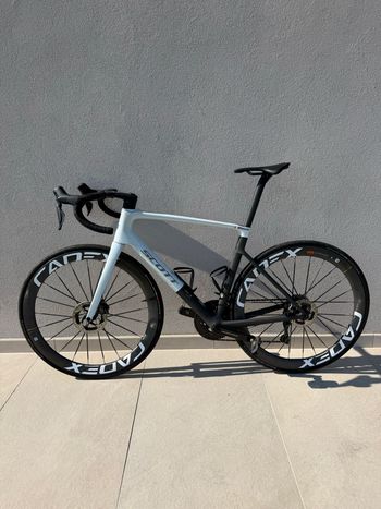 Scott Addict RC Pro 2026 2026 Road & Gravel d'occasion