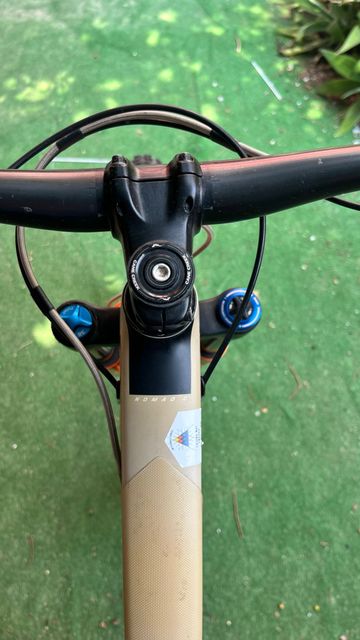 Santa Cruz Nomad C S 2018 2018 Mountainbike usato, Arancione — immagine 18 di 21