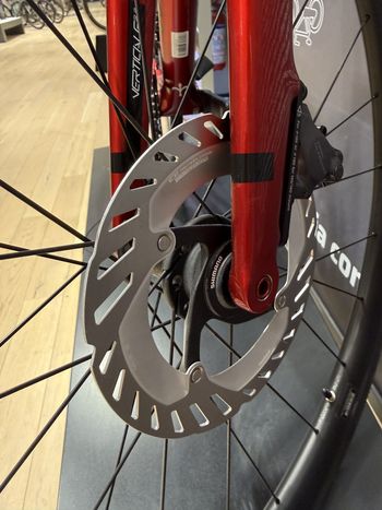 Used Wilier VERTICALE Shimano Ultegra Di2 2025 Road & Gravel, Red — image 4 of 7