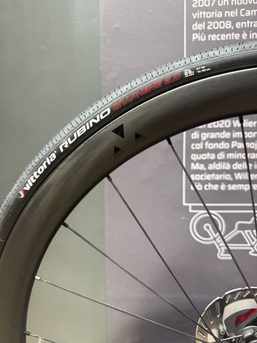 Used Wilier VERTICALE Shimano Ultegra Di2 2025 Road & Gravel, Red — image 6 of 7