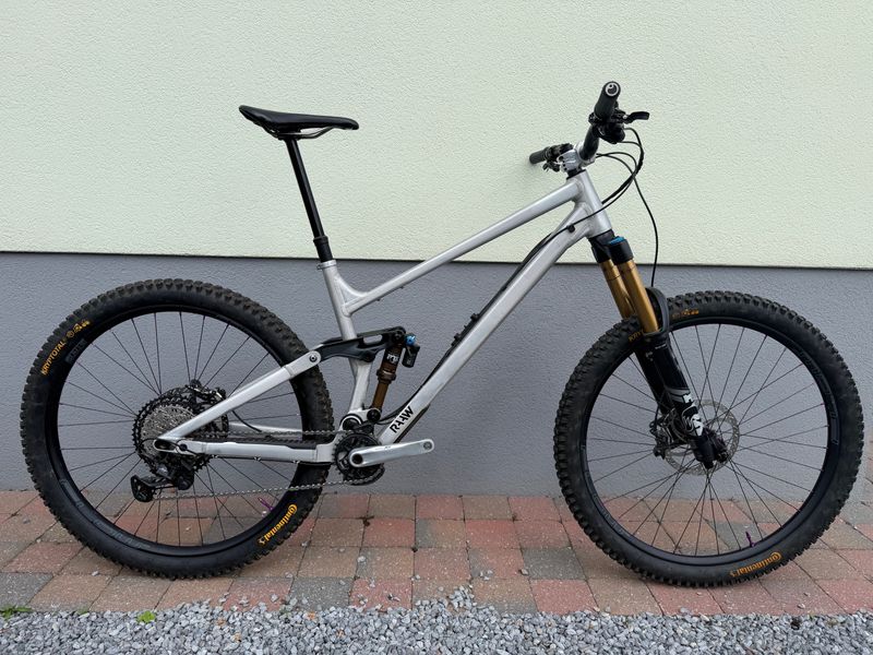 Used RAAW Madonna V2 FOX Factory XT 2020 2020 MTB