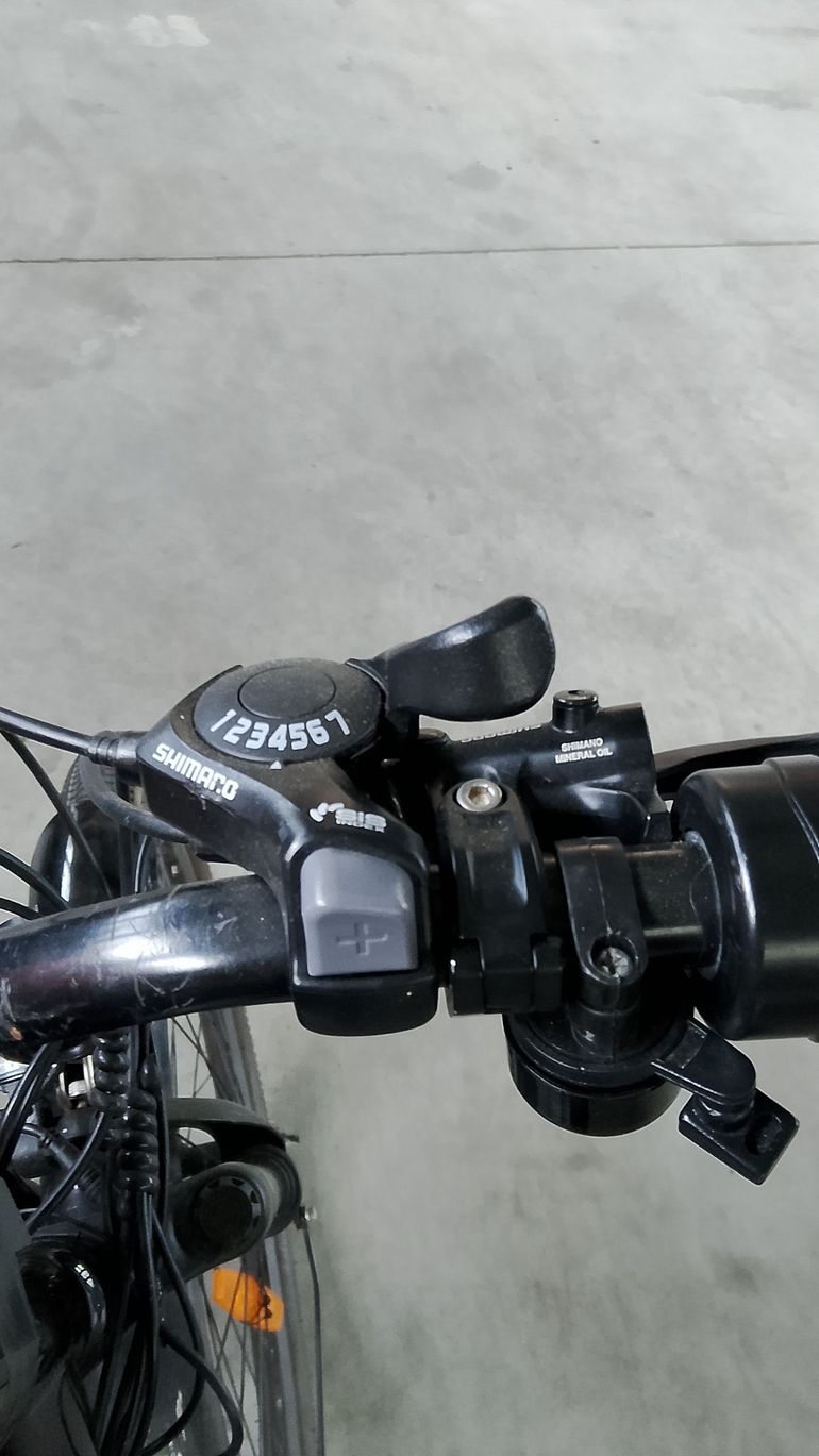 Käytetty Hitway BK3S 2023 Mountainbike — kuva 2 / 8