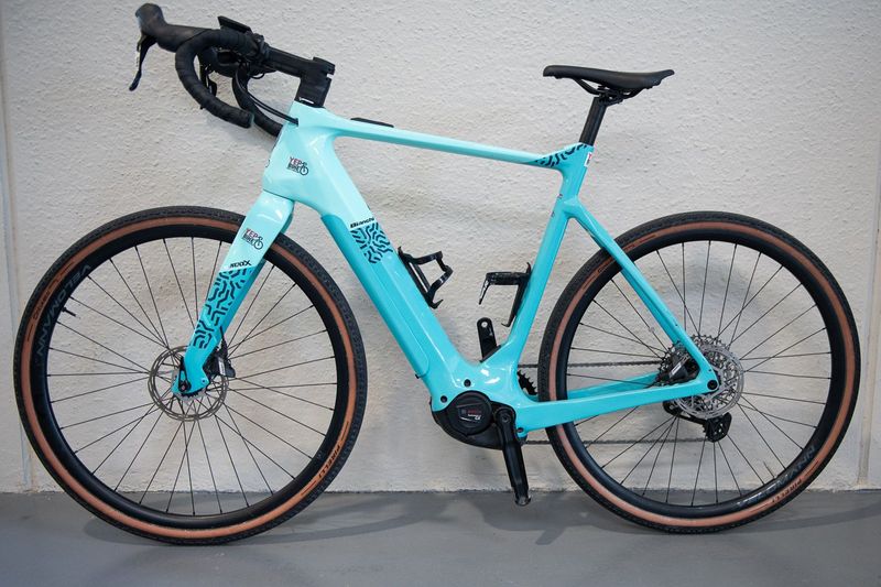 Used Bianchi E-Arcadex SRAM Apex 2025 Road & Gravel