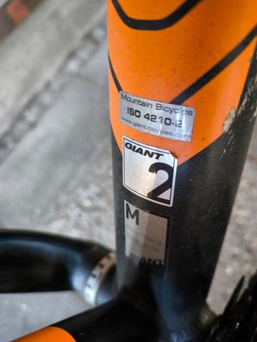 Used Giant Talon 2 2017 2017 Mountainbike, Black, 27.5 — image 3 of 4