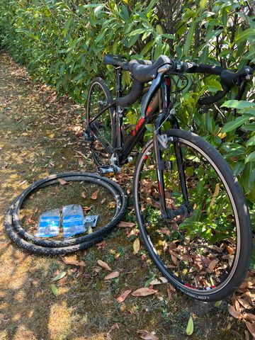 Used Trek KRX 2017 2017 Road & Gravel, Black — image 3 of 5