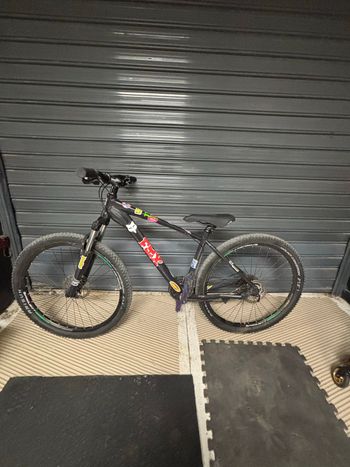 Used Ideal Custom Shimano Altus 2017 Mountainbike, Black — image 2 of 13