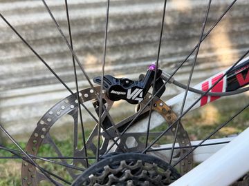 Used Santa Cruz V10 CC 2018 2018 Mountainbike, White — image 13 of 16