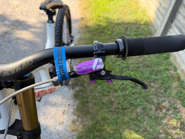 Used Santa Cruz V10 CC 2018 2018 Mountainbike, White — image 12 of 20
