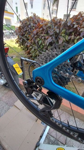 Used Lapierre Aircode DRS 9.0 2024 2024 Road & Gravel, Blue — image 4 of 11