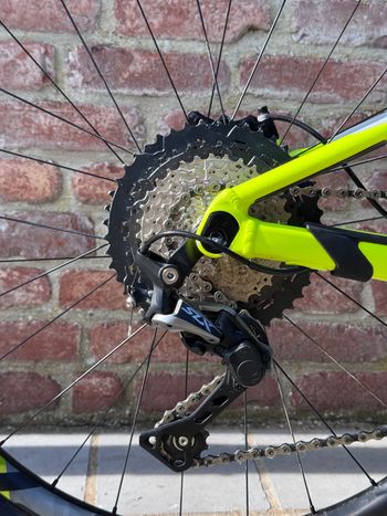Used Giant Anthem Advanced 2 2018 2018 Mountainbike, Black, 27.5 — image 3 of 9