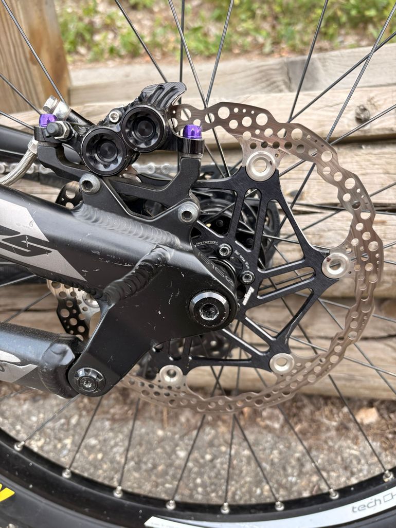 Brugt YT Industries Tues Pro Race Mod 2018 2018 Mountainbike — billede 6 af 10