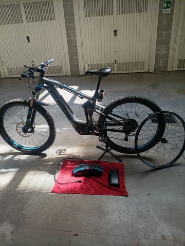 Used Focus JAM² 29 2018 2018 Mountainbike, Light Gray — image 2 of 5