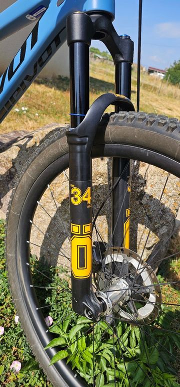 Pivot Trail SRAM X01 Eagle AXS 2021 Mountainbike usato, Blu — immagine 3 di 6