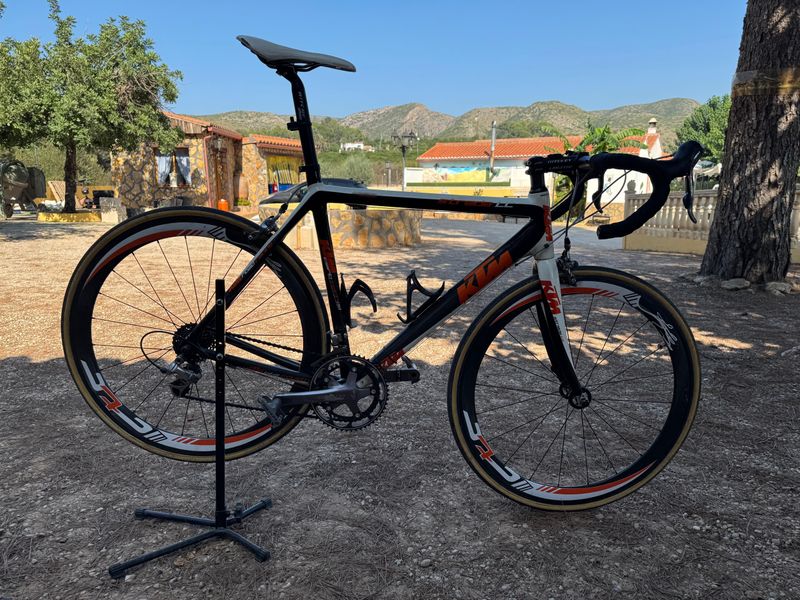 Used KTM Strada4000 2010 Road & Gravel