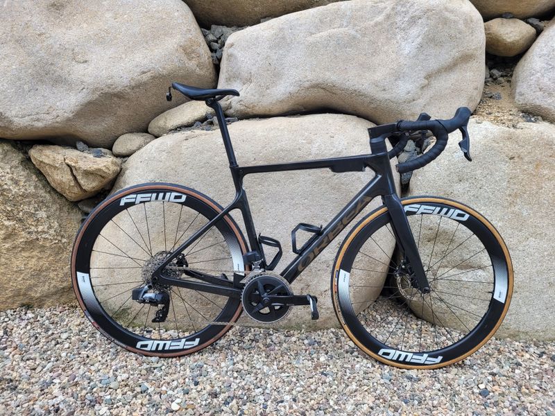 Tweedehands Orbea ORCA M31eTEAM 2022 2022 Road & Gravel