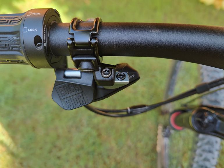 Canyon Lux Trail CF 9 2025 2025 Mountainbike usato, Grigio chiaro — immagine 5 di 5