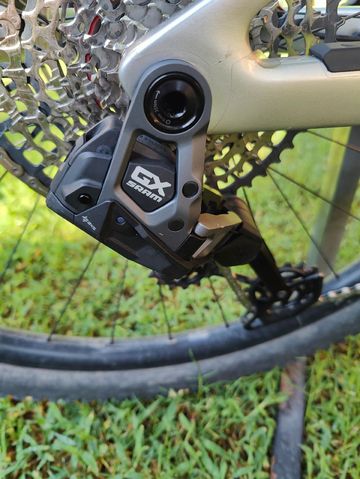 Gebrauchtes Canyon Lux Trail CF 9 2025 2025 Mountainbike, Hellgrau, 29 — Bild 3 von 5