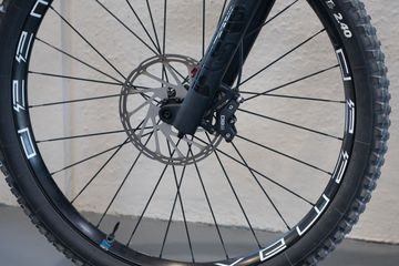 Mondraker CHASER R 2024 2024 Mountainbike usato, Blu — immagine 4 di 9