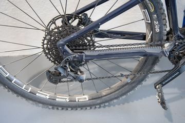 Mondraker CHASER R 2024 2024 Mountainbike usato, Blu — immagine 7 di 9