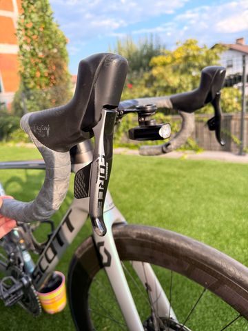 Brugt Scott Addict RC 10 prism 2021 2021 Road & Gravel — billede 4 af 16