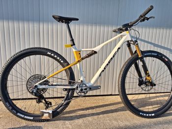 Używany Orbea OIZ M10 AXS 2025 2025 MTB