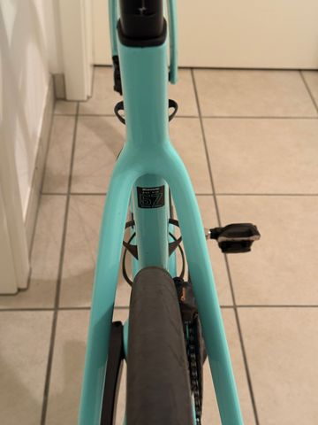 Bianchi Specialissima COMP 105 Di2 2024 Frameset 2024 Road & Gravel d'occasion — image 3 sur 7