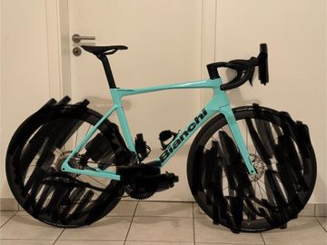 Bianchi Specialissima COMP 105 Di2 2024 Frameset 2024 Road & Gravel d'occasion — image 1 sur 7