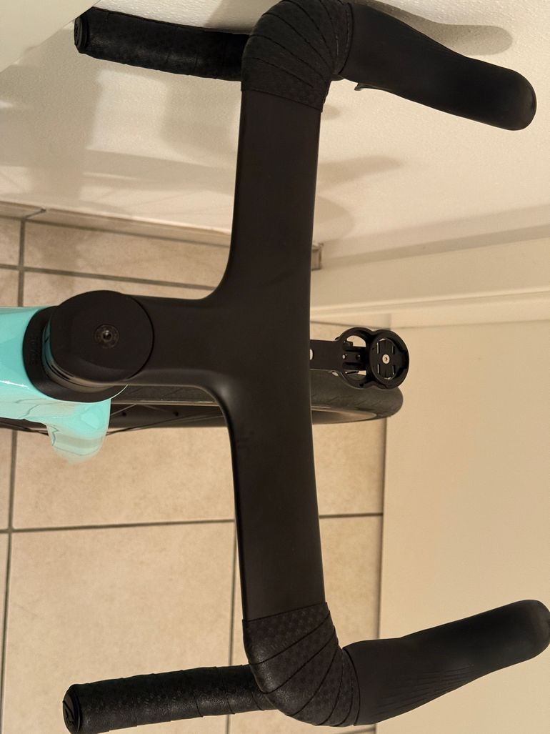 Bianchi Specialissima COMP 105 Di2 2024 Frameset 2024 Road & Gravel usato, Verde — immagine 5 di 7
