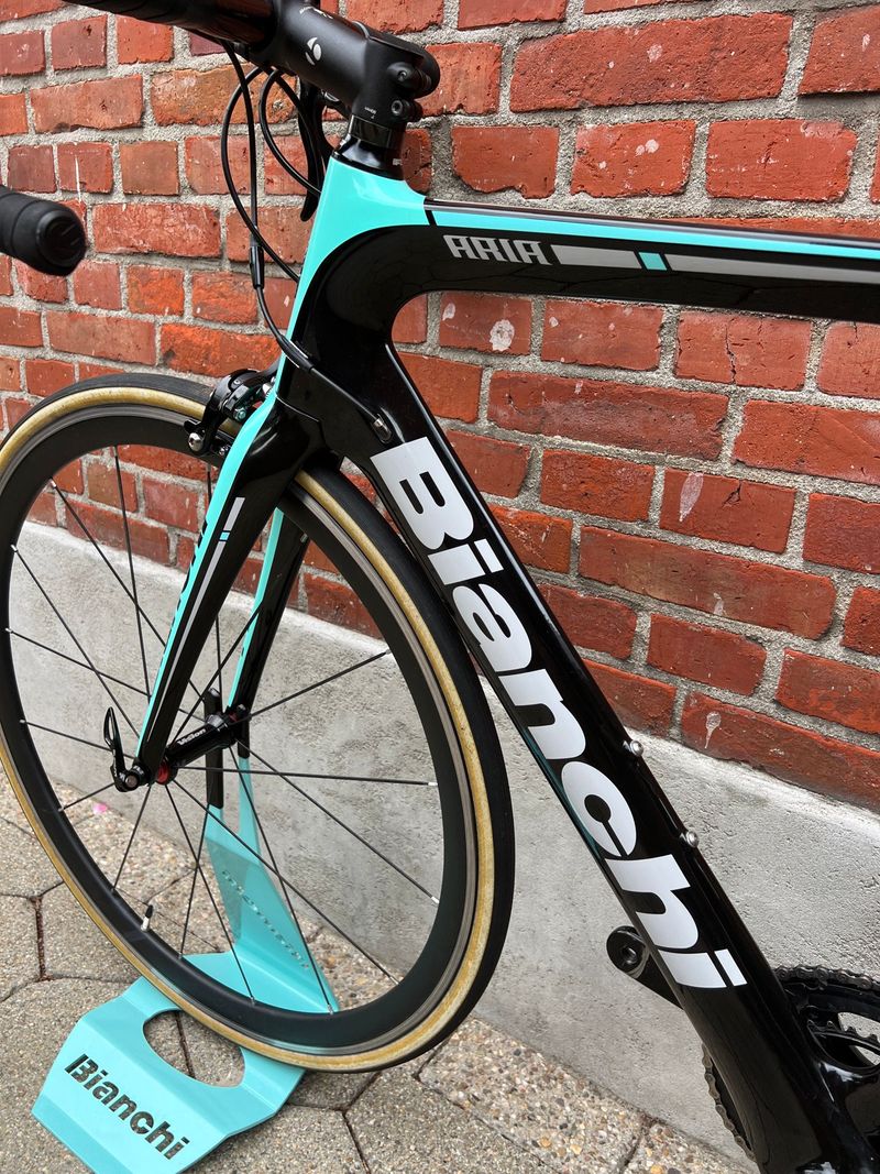 Used Bianchi Aria Other Campagnolo 2022 Road & Gravel, Black — image 14 of 15