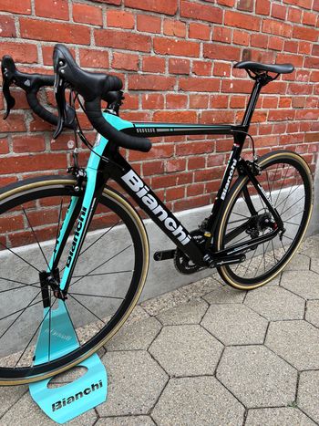 Used Bianchi Aria Other Campagnolo 2022 Road & Gravel, Black — image 12 of 15