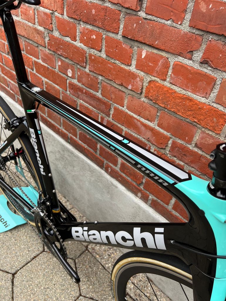 Used Bianchi Aria Other Campagnolo 2022 Road & Gravel, Black — image 8 of 15