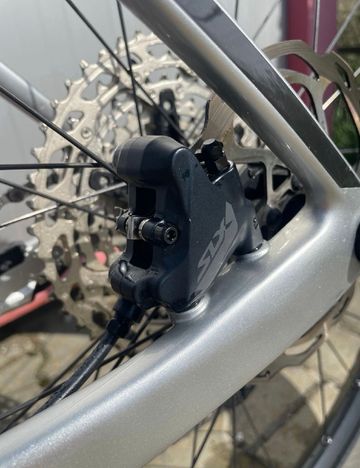 Canyon Exceed CF 5 2024 2024 Mountainbike usato, Grigio chiaro — immagine 3 di 5
