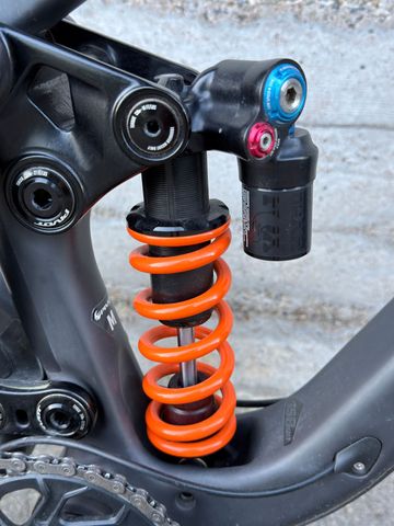 Použité Pivot Mach 6 Shimano Deore XT 2023 Mountainbike — obrázek 7 z 31