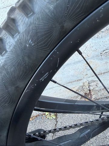Použité Pivot Mach 6 Shimano Deore XT 2023 Mountainbike — obrázek 28 z 31